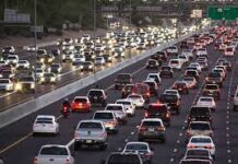 Físicos de la U. de Chile trabajan con simulaciones e inteligencia artificial para optimizar el tránsito vehicular